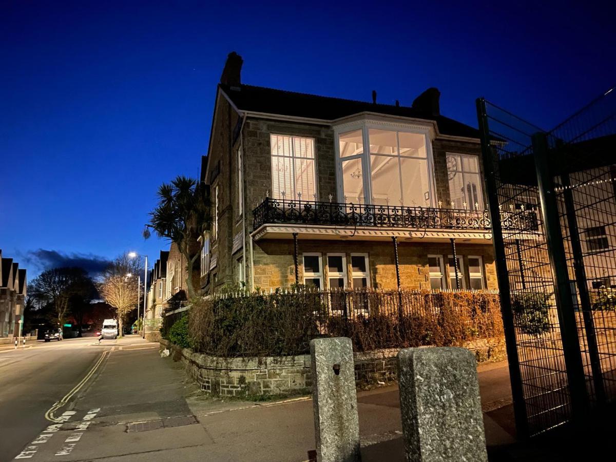 The Old Club Bed and Breakfast Penzance Eksteriør billede