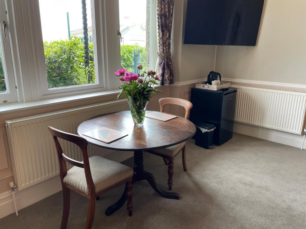 The Old Club Bed and Breakfast Penzance Eksteriør billede