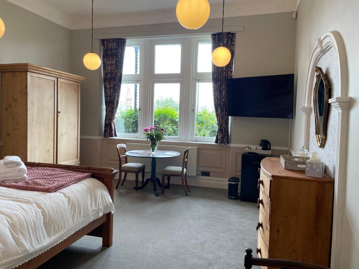 The Old Club Bed and Breakfast Penzance Eksteriør billede